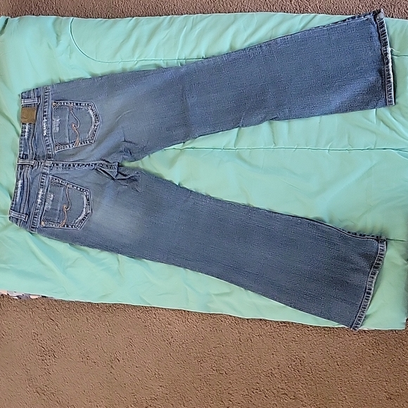 Blue Jeans - Picture 2 of 3